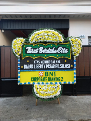 Papan Bunga Duka di Ambit